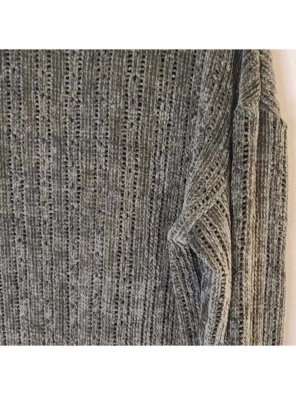 Gray Knit Top Size XS - Picture 3 of 4